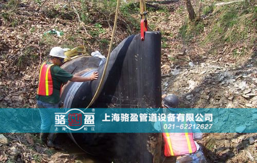 法蘭式<a href=http://www.13yshop.cn/ target=_blank class=infotextkey>橡膠鴨嘴閥</a>的相關(guān)特點(diǎn)