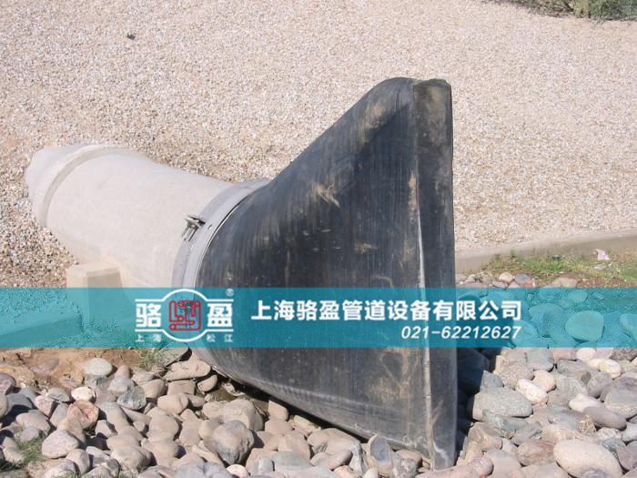 法蘭式<a href=http://www.13yshop.cn/ target=_blank class=infotextkey><a href=http://www.13yshop.cn target=_blank class=infotextkey>鴨嘴閥</a></a>適用于沙灘排放